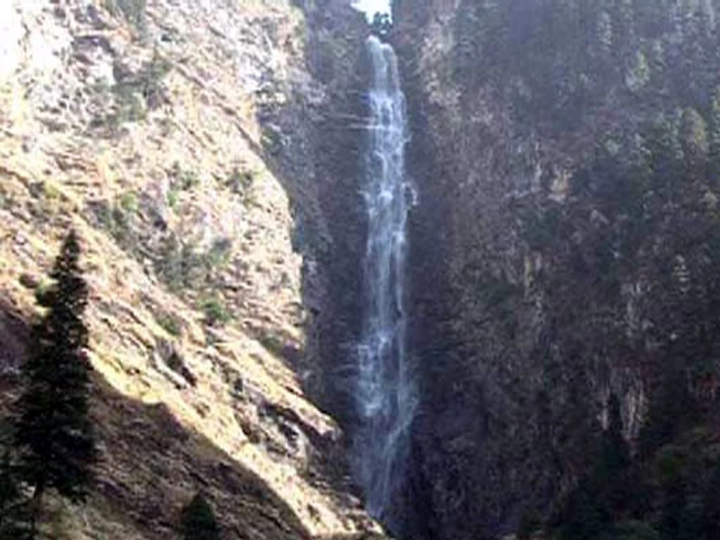 Pachal Waterfall