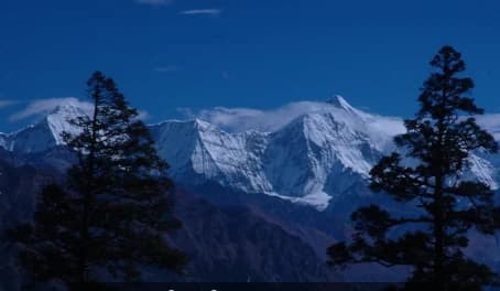 Putha Hiunchuli Base Camp