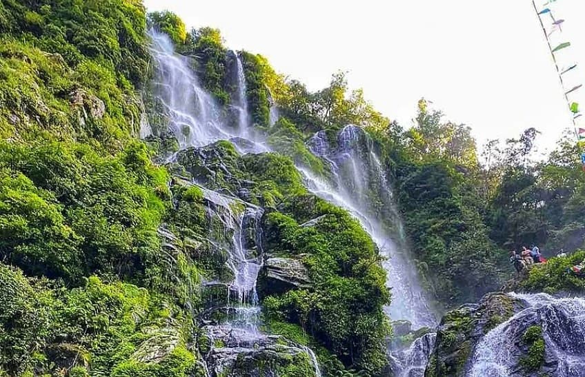 Sawa Waterfall