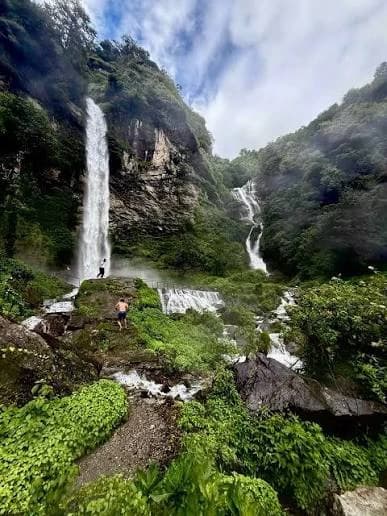 Sursing Waterfall
